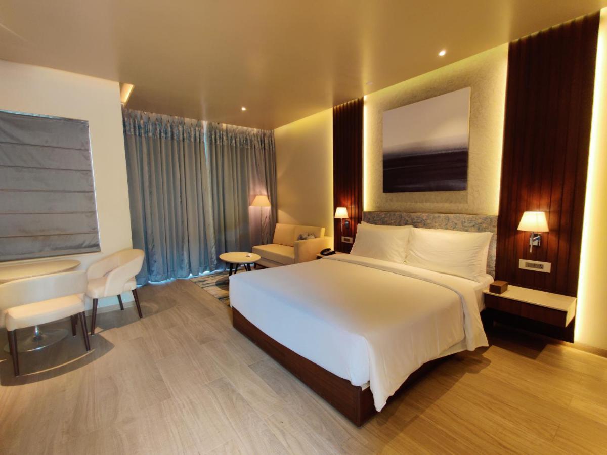 Radisson Blu Resort Visakhapatnam Bagian luar foto