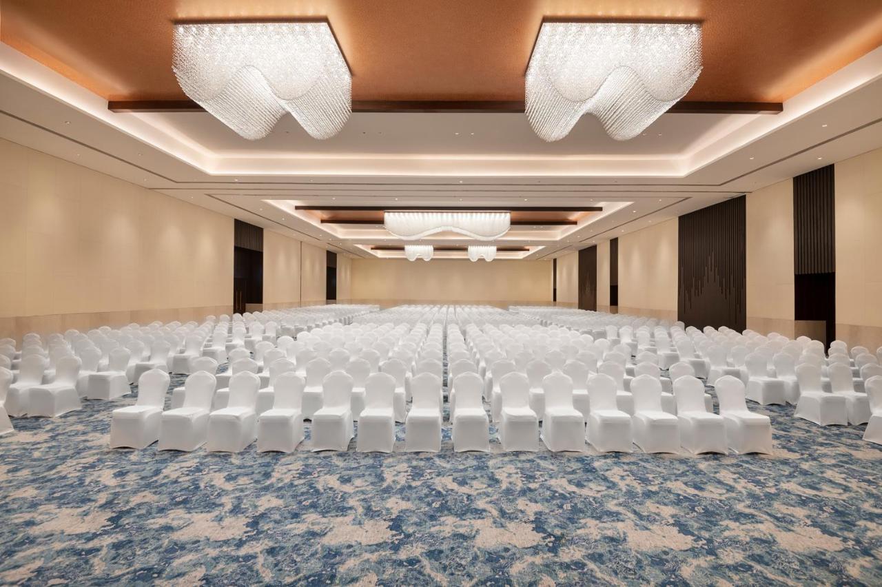 Radisson Blu Resort Visakhapatnam Bagian luar foto