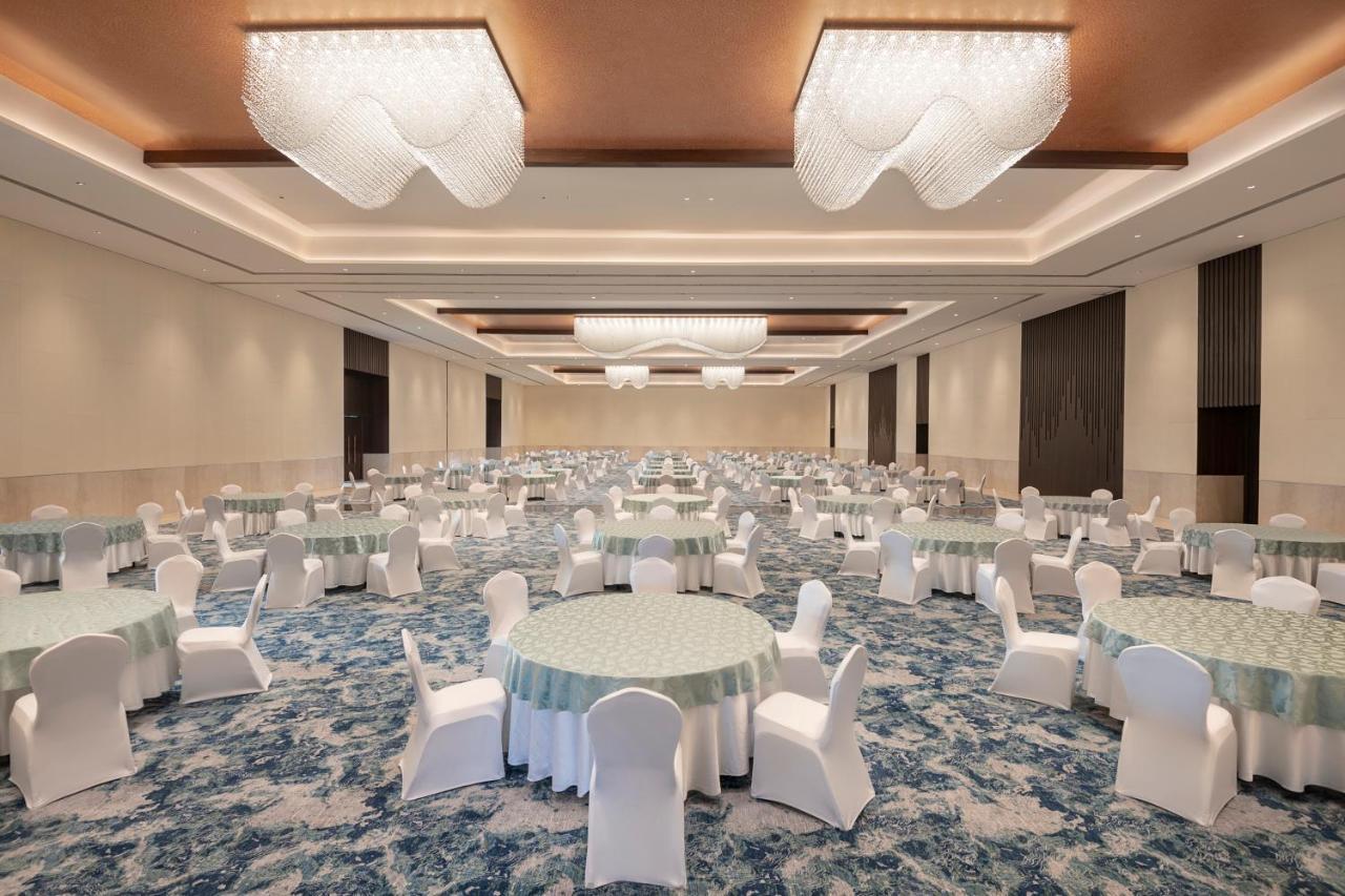 Radisson Blu Resort Visakhapatnam Bagian luar foto