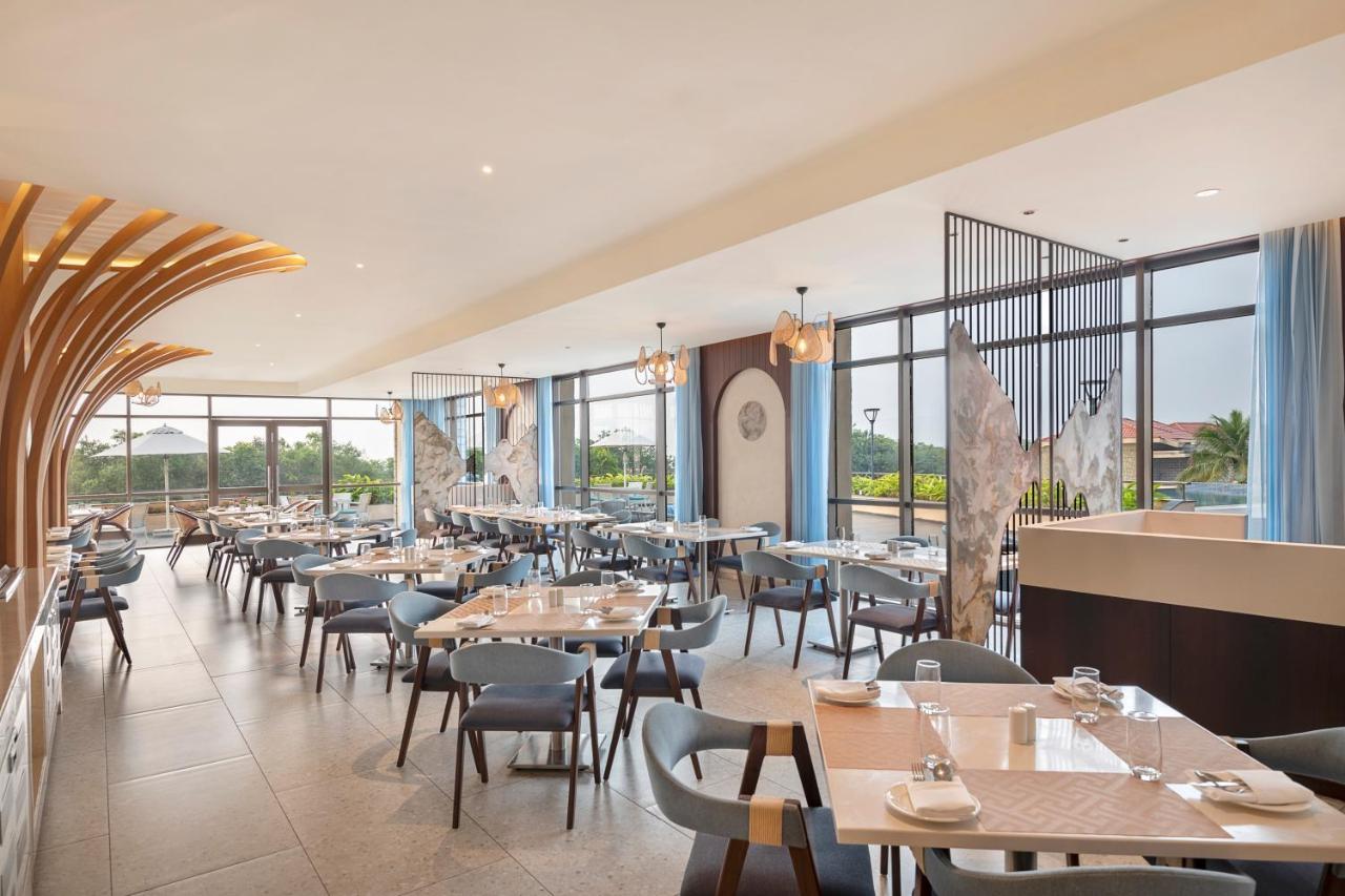 Radisson Blu Resort Visakhapatnam Bagian luar foto