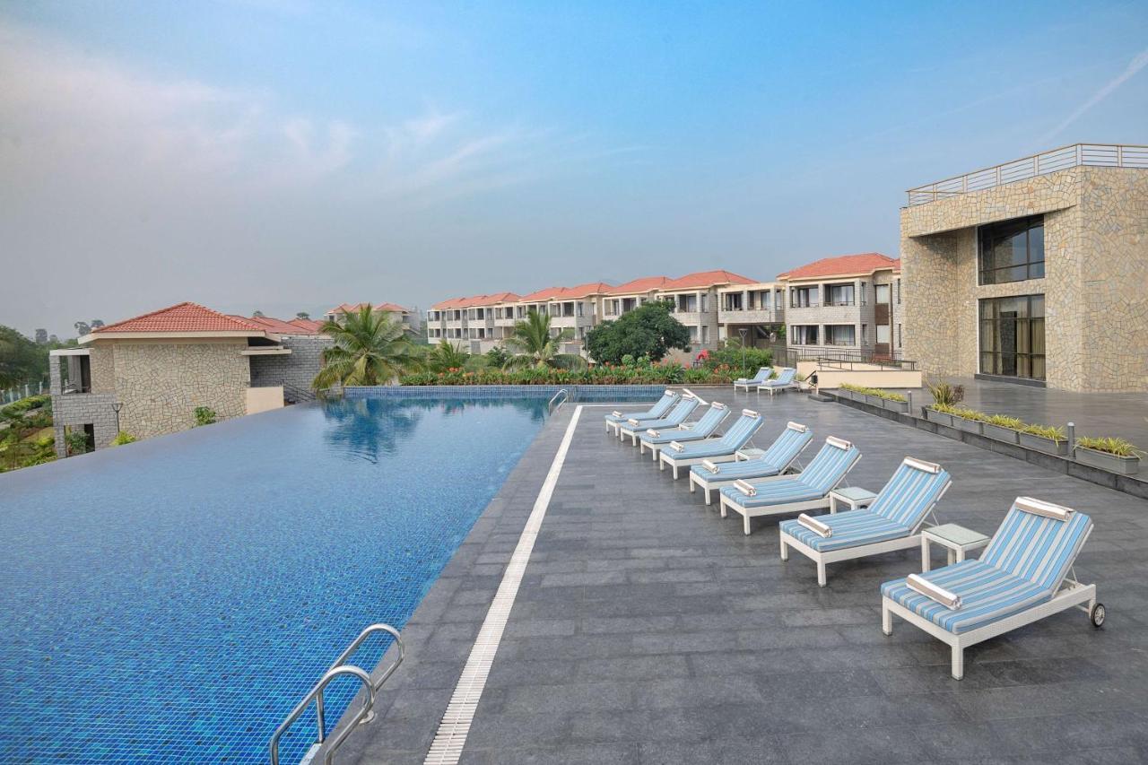 Radisson Blu Resort Visakhapatnam Bagian luar foto