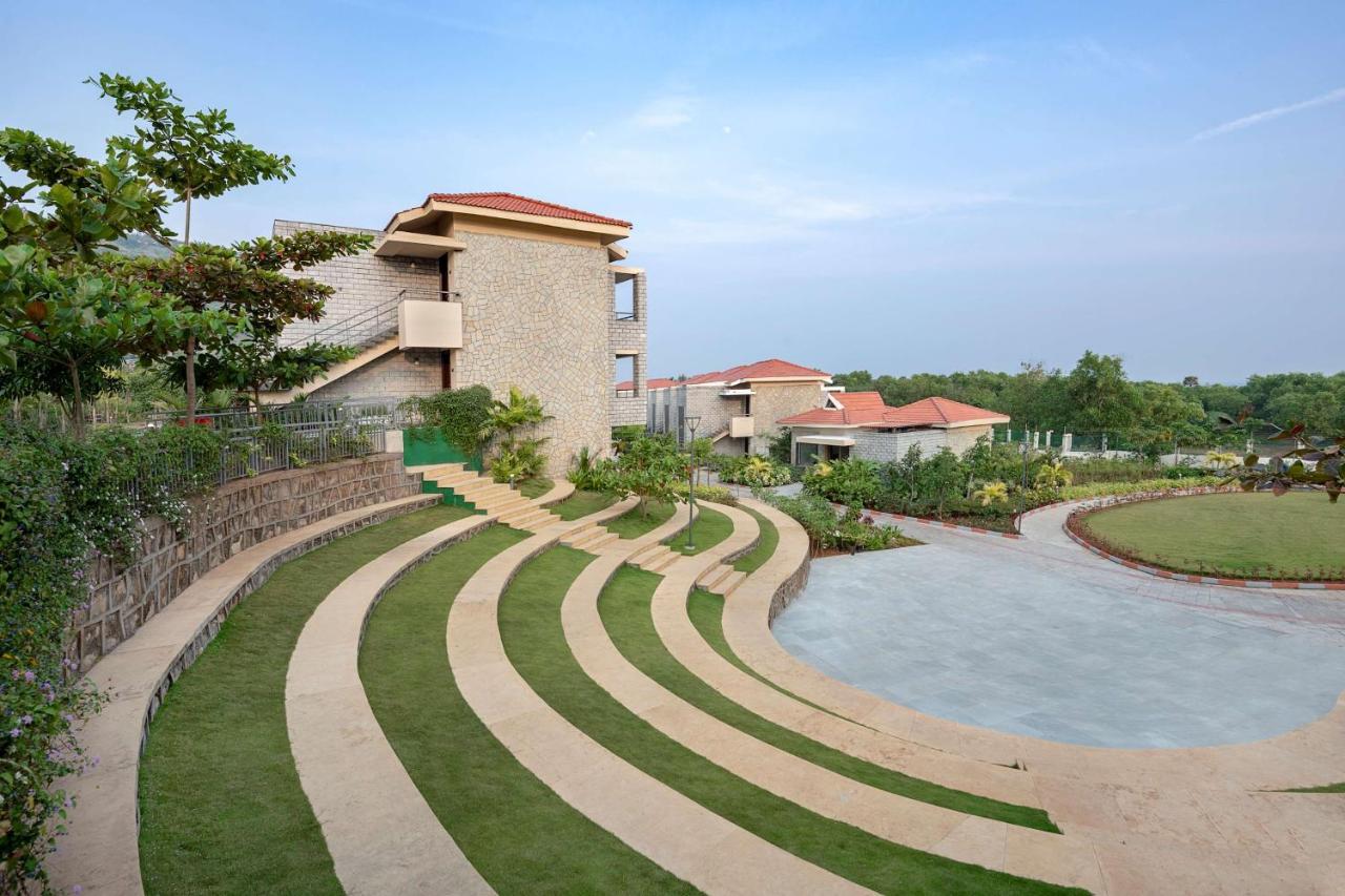 Radisson Blu Resort Visakhapatnam Bagian luar foto