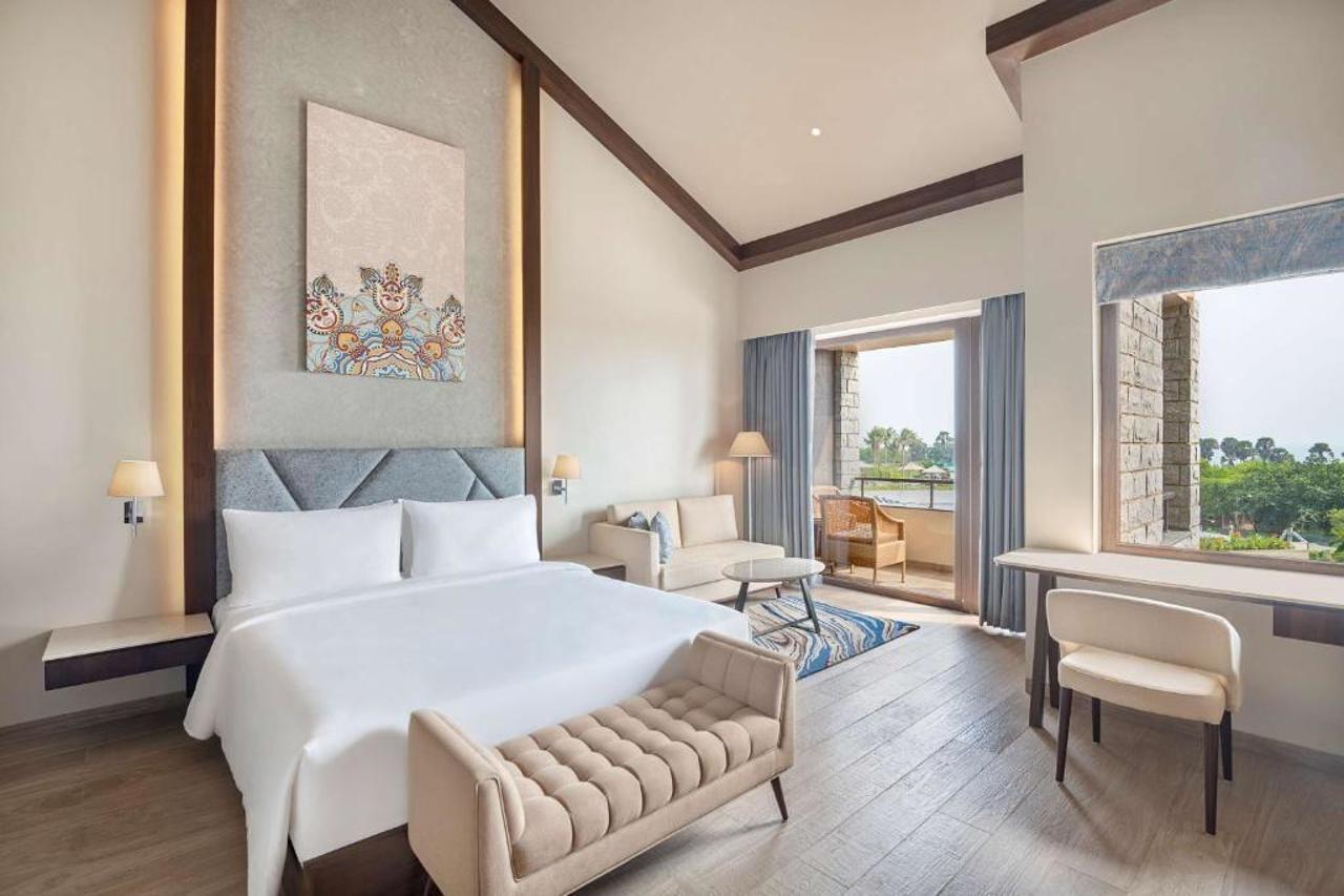 Radisson Blu Resort Visakhapatnam Bagian luar foto
